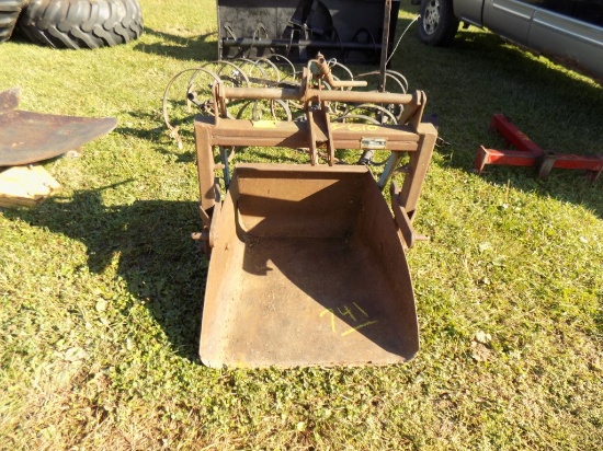 Ford 3pt Slip Scoop (was 741)