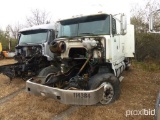 1995 Volvo S/A Conv. Tractor w/ 48'' Sleeper, Rolling Chassis, Vin# 4V1WBBR