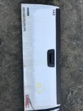 GMC Sierra Full Size (2500) Tailgate (WHITE) (ALL TAILGATES ARE USED & MAY