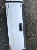 GMC Sierra Full Size (2500) Tailgate (WHITE) (ALL TAILGATES ARE USED & MAY