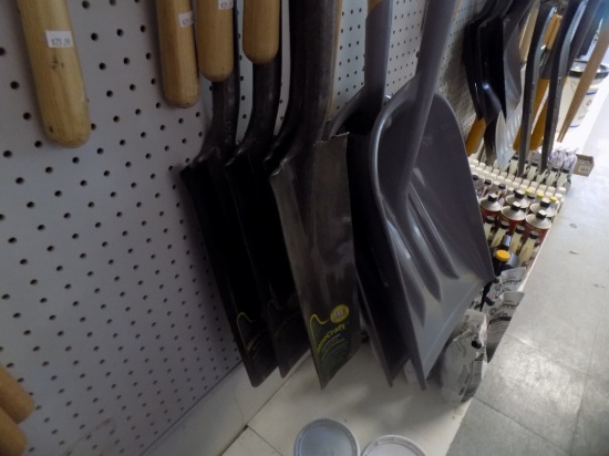 (4) Mint Craft Short Handled Narrow Shovels/Drain Spades (4 x Bid Price)