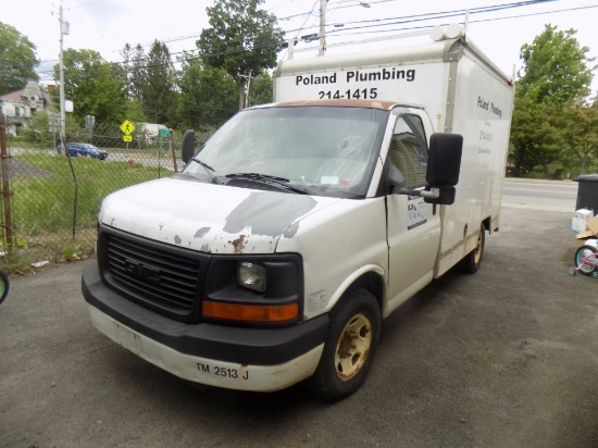 '04 GMC Box Van with 10' Body, 4.8 Litre V8, White, Auto, 138,023 Miles, 1G