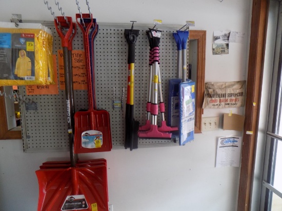 (2) Snow Pushers, Grp of Window Scrapers, Kids Snow Shovels, (3) Garant Red