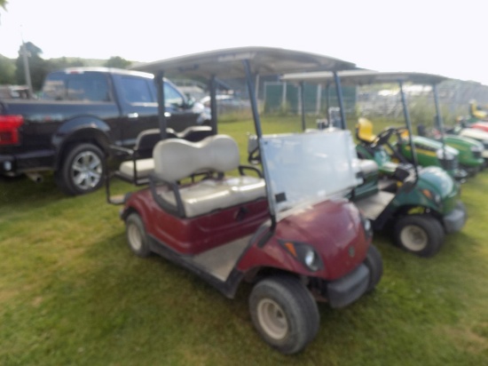 Yamaha Gas Powered Golf Cart, 4 Seater, w/ Windshield & Canopy, Red  S/N 10