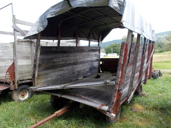 Older Gehl Hay Wagon, On Decent Running Gear