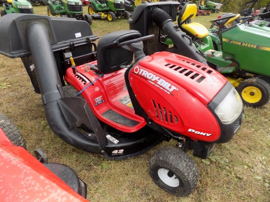 Troy-Bilt 7 Sp. Pony w/Bagger, w/ 42'' Deck Mower (6401)