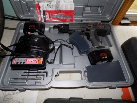 Senco DS202-141 Duraspin, 14.4 Cordless Drywell Gun in Case