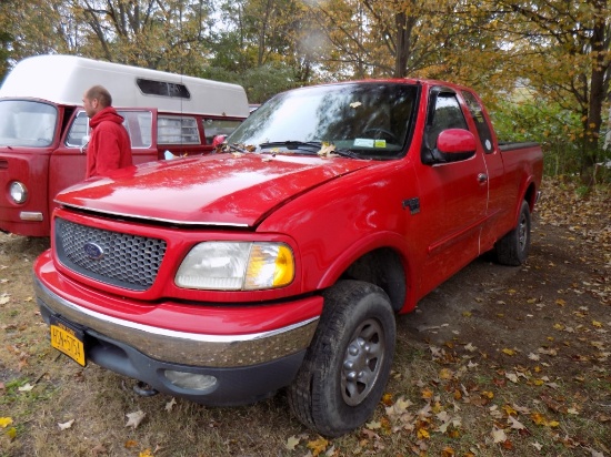'00 Ford F150, 4WD, Ext Cab Pickup, Red, V8 Gas Engine, Auto Trans, 108,125