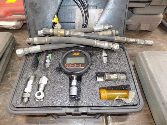 JLG High Pressure Oil Tester in case w/Extra Hoses