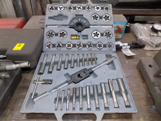 Metric Tap and Die Set - Looks Complete