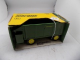 John Deere Chuck Wagon in 1/16 Scale by Ertl, #533