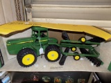 JD Articulating Tractor & Disc Set in 1/16 Scale by Ertl  #599