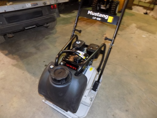 New Mustang LF88 Plate Compactor, Gas Powered