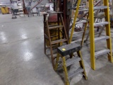 Wooden 4' Ladder & 2' Fiberglass Stepladder
