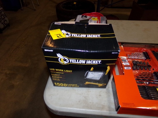 New Yellow Jacket 1500 Lumens LED Work Light