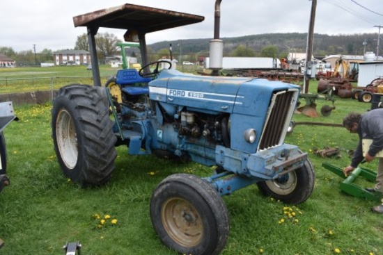 Ford 5900 Tractor w/ Canopy, Dsl Engine, Hi-Lo Trans, Missing Ends of 3