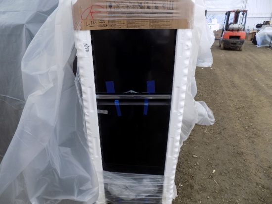 NEW Whirlpool Black Dbl Door Refrigerator/Freezer, Model WRT112CZJB, 11.6 C