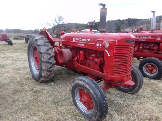 IH McCormick W9 Standard, Wide Front, PTO, No Hydraulics, 883DE Stamped in