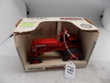 FarmallCub, 1959-1963, 1/16 Scale, NIB, Shlef Model,by Ertl