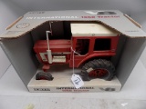 IH 1568 Tractor, Cab, Special Edition 1994, 3rd in a Series of 4, 1/16 Scal