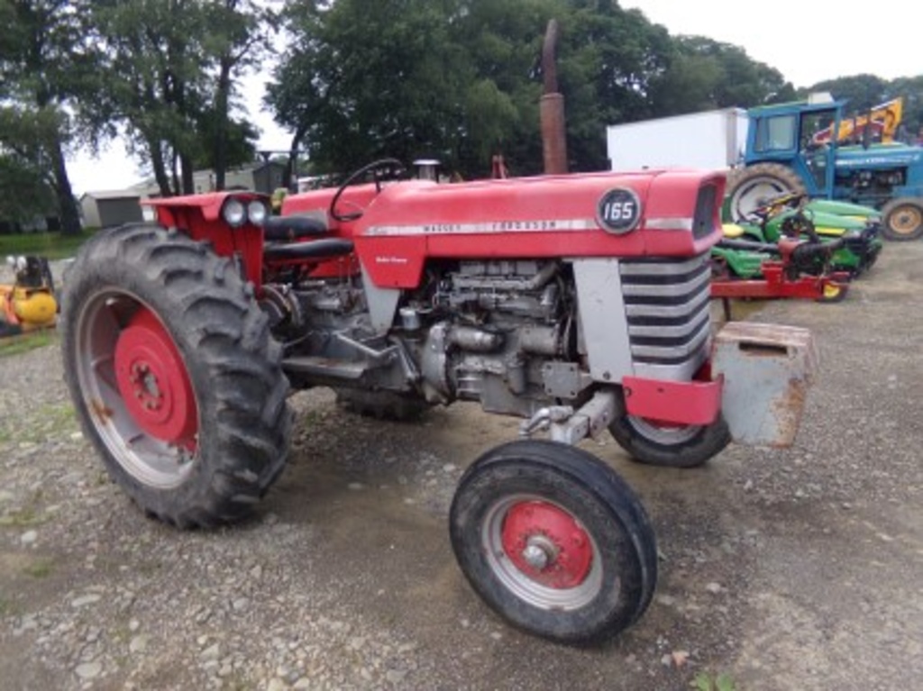 Mf 165 Tractor Diesel Wfe Good Tires Light Brakes Farm Equipment Machinery Tractors Online Auctions Proxibid