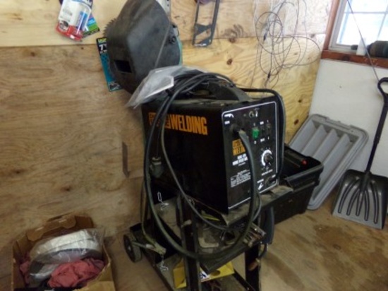 Chicago Electric Mig 170 Wire Feed Welder
