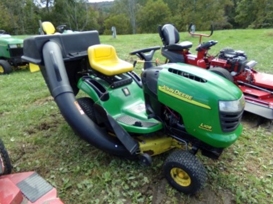 John Deere L108 Automatic Riding Mower, 42'' Deck w/ Bagger (5321)