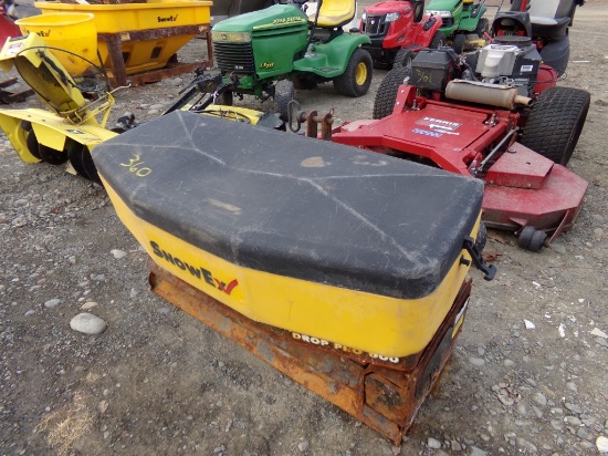 Snow Ex V Drop Pro 600, 3 Pt Hitch, Sander/Spreader