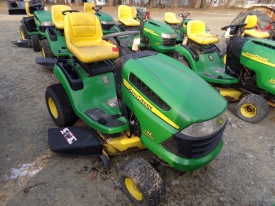 JD125 Automatic, 42'' Deck, 20HP OHV, Not Running, Cranks, No Spark, S/N 04