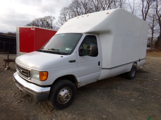 2004 Ford E450 Super Duty Box Van, Diesel, 14+ Van Body, 107K, Auto, White,