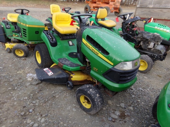 JD 102, 5 SPeed, 17HP, 42'' Deck, No Hour Meter, S/N 035353, Cranks, Wont S