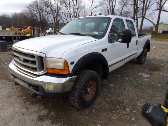 2000 Ford F-350 Extended Cab, 8' Box, White, 4WD, Auto, 208,156 Miles, V10