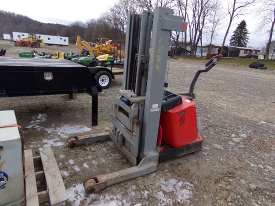 Dock Stocker Elec Fork Lift, Model DSR300, Double Mast, Needs Work, No Fork
