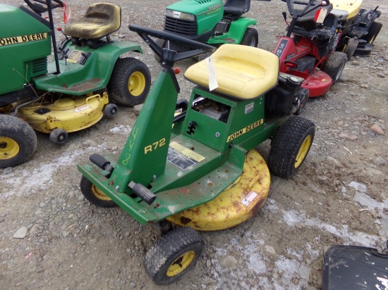 JD R72, 8HP Briggs & Stratton Engine, 28'' Deck, No Hours, Not Running, Won