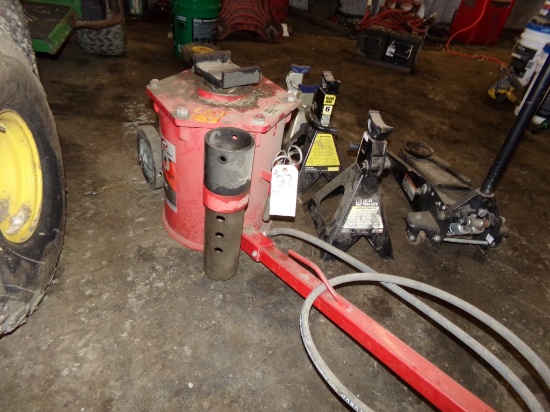 AFF Air Operated 10 Ton Bottle Jack - Heavy Duty