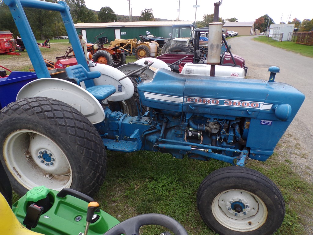 Ford 3000 Utility Tractor, Gas Eng, WFE, ROPS, | Proxibid