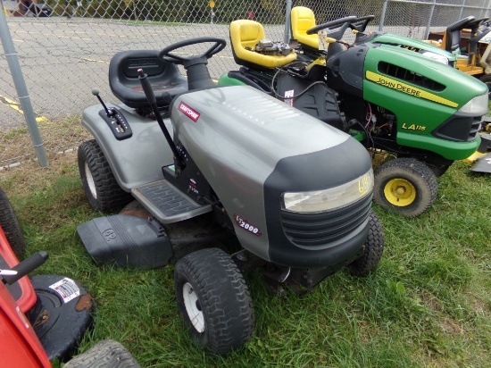 Craftsman LT 2000 w/42'' Deck, 17.5 HP, s/n 028760 Not Running, Needs Work