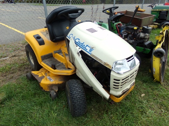 Cub Cadet 2176 w/42'' Deck, Kohler 17 HP, 550 Hours, s/n 30144, Not Running