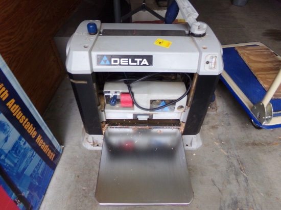 Delta 12'' Planer (Looks Like New)