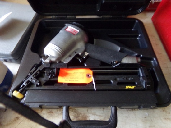 Senco SFN40 Air Finish Nailer Brand New in Case.