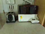 Crofton Automatic Bread Machine, American Harvest with Slicer Guide and a T