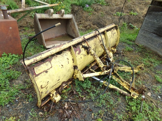 Yellow 6 1/2' Snow Plow