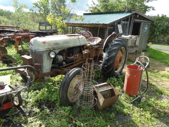 Ford N 2WD Tractor, Gas, 3 pt Hitch (Needs Engine Work, Good Rubber)
