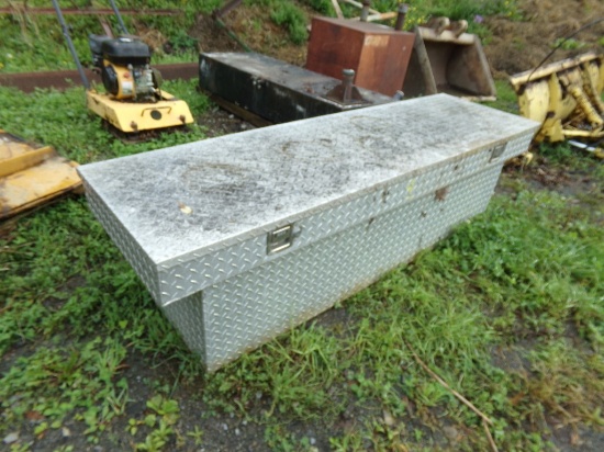 Aluminum Diamond Plate Truck Toolbox