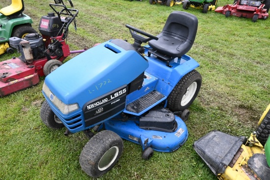 New Holland LS55 Lawn Tractor 52 inch Deck  Hydro (3818)