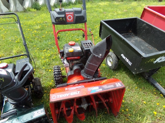 Troy Bilt ''Storm'', 2410 Snow Blower (3672)
