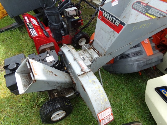White Gas Powered Chipper Shredder (3971)