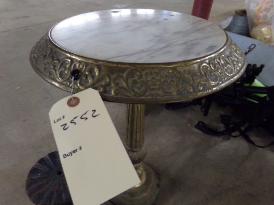Pedestal Table (2552)