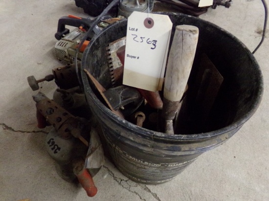 Bucket Of Trowels & (2) Blow Torches (2563)