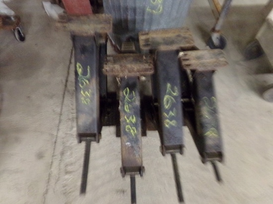 (4) RV Scissor Jacks (2638)